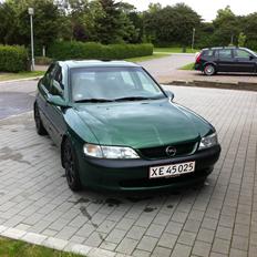 Opel Vectra B 2,0 16V solgt