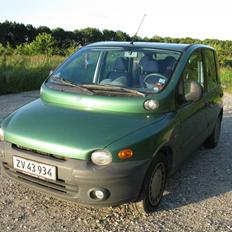 Fiat multipla 1.6 16v "den grimme ælling"