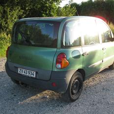 Fiat multipla 1.6 16v "den grimme ælling"