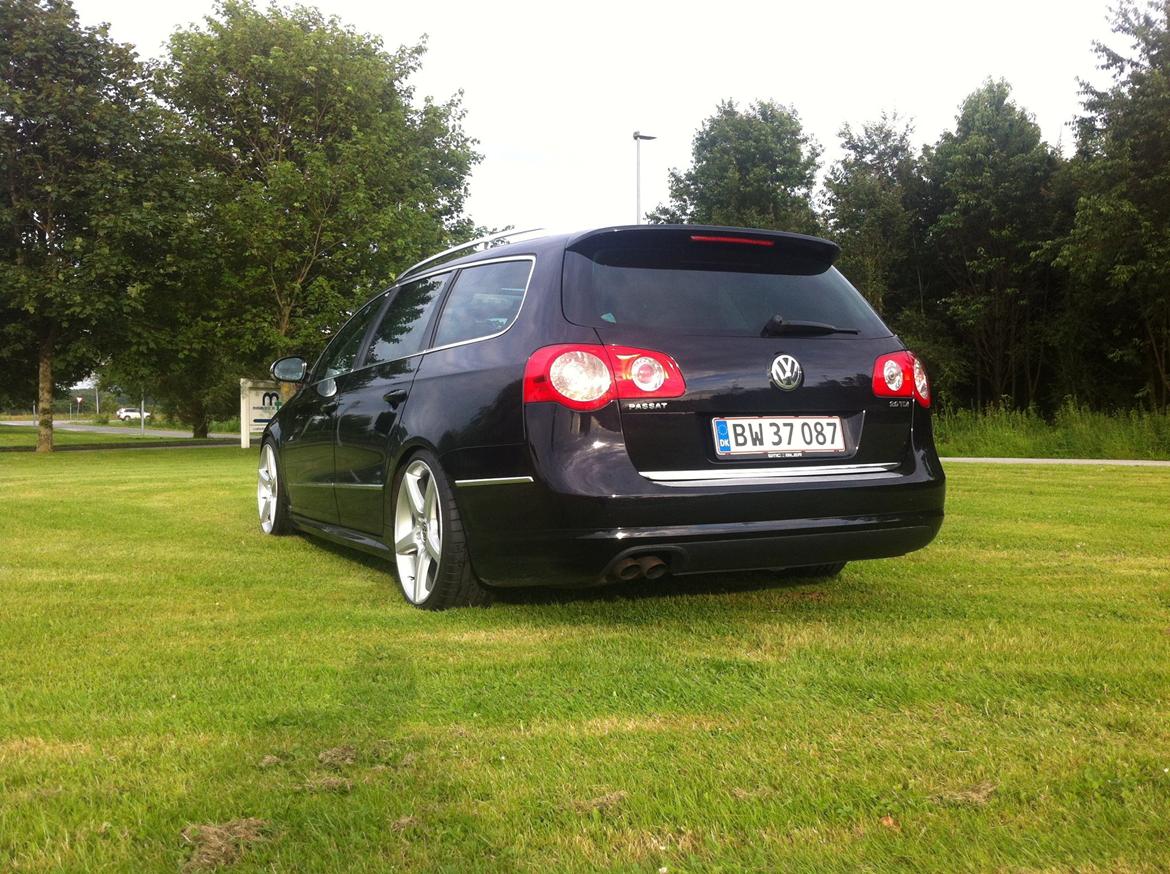 VW Passat 3c variant Tdi / R Line (SOLGT) billede 1