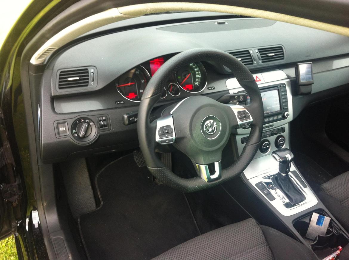 VW Passat 3c variant Tdi / R Line (SOLGT) billede 3
