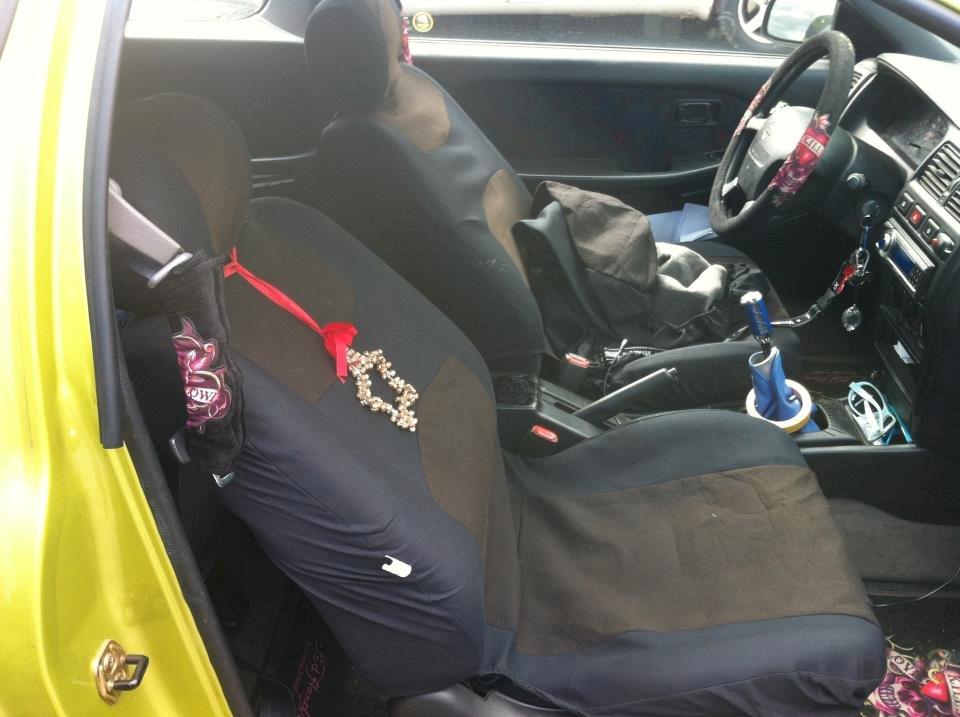 Nissan Almera 1.6 SR Solgt :'( <3  - Nyt sædeovertræk og minde fra hesten :) <3 billede 17