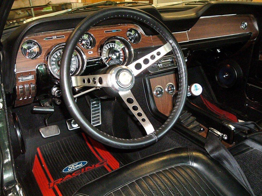 Ford Mustang GT Fastback "Bullitt" - Originalt Secura FIV trærat (Italiensk) og original 8000 o/min omdrejningstæller. billede 12