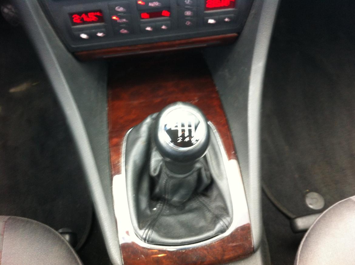 Audi A6 Avant 2,5 163 6 gear billede 9