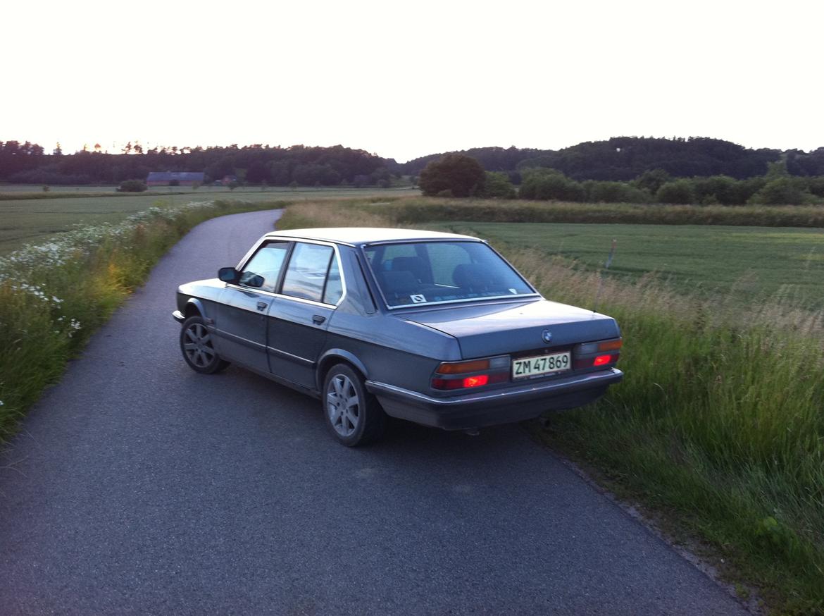 BMW e28 - 518i billede 5
