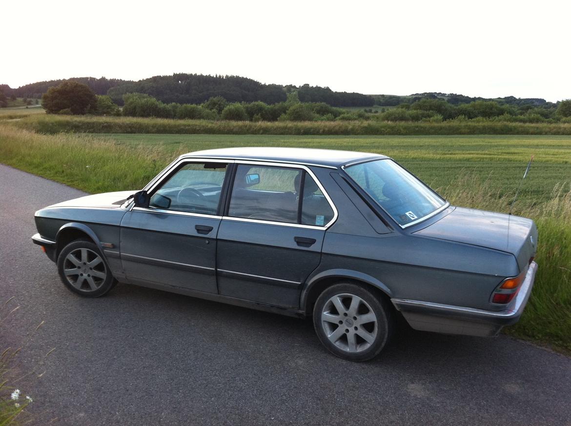 BMW e28 - 518i billede 10