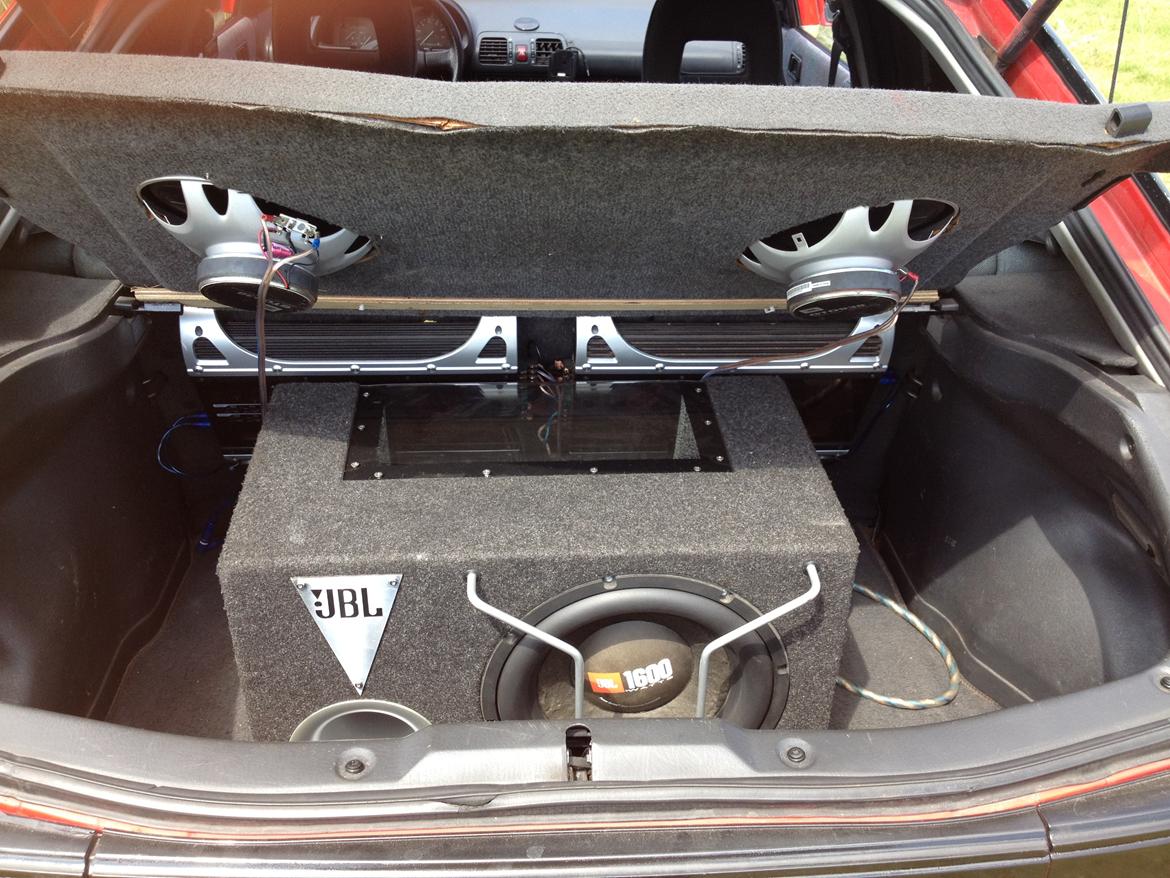 Mazda 323F Mk VII billede 11