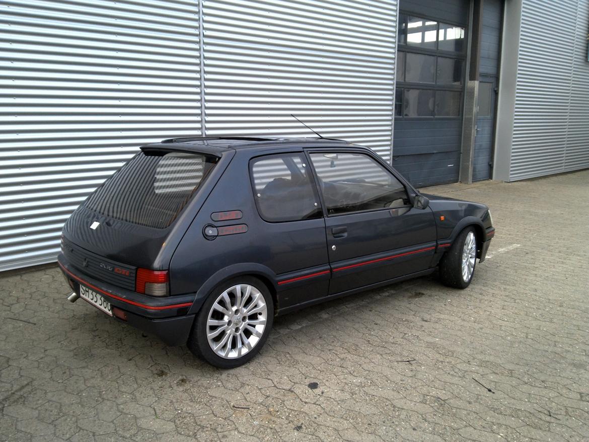 Peugeot 205 2,0 GTi-6 billede 3