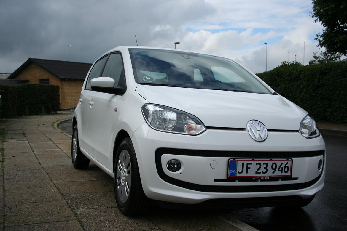 VW UP 1,0 Bluemotion 5 dørs “Solgt” billede 1