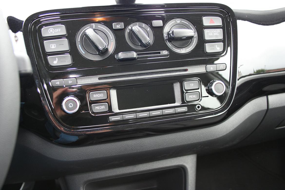 VW UP 1,0 Bluemotion 5 dørs “Solgt” billede 10