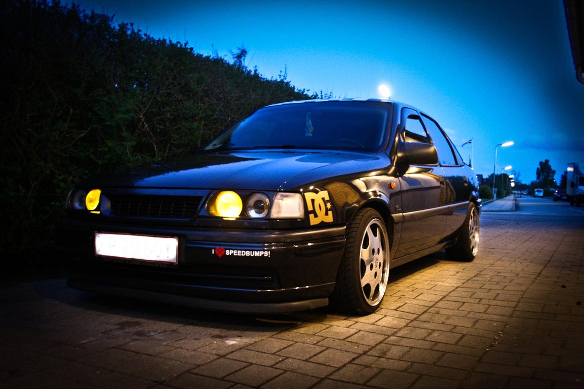 Opel Vectra A - Som den ser ud pt. 17-7-2012 billede 1