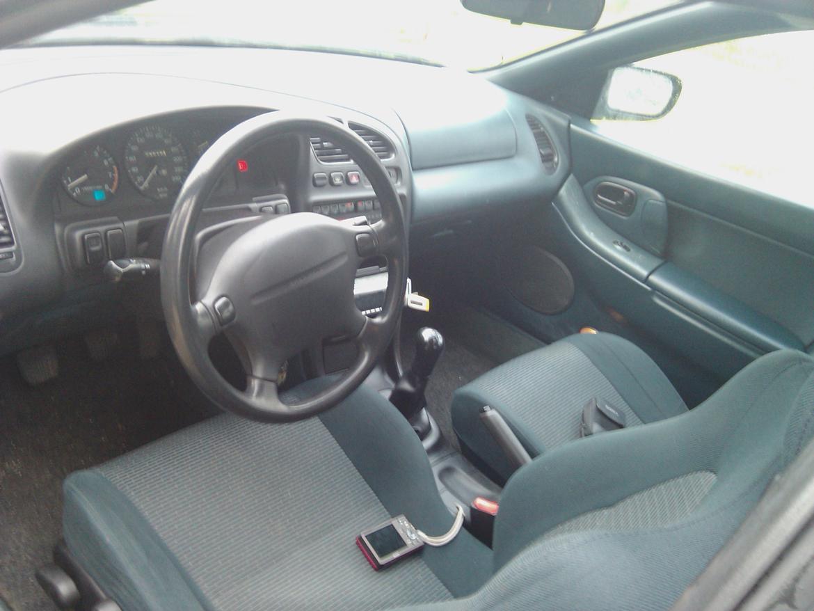 Mazda 323F 1,5 16v GLX (SOLGT) billede 10