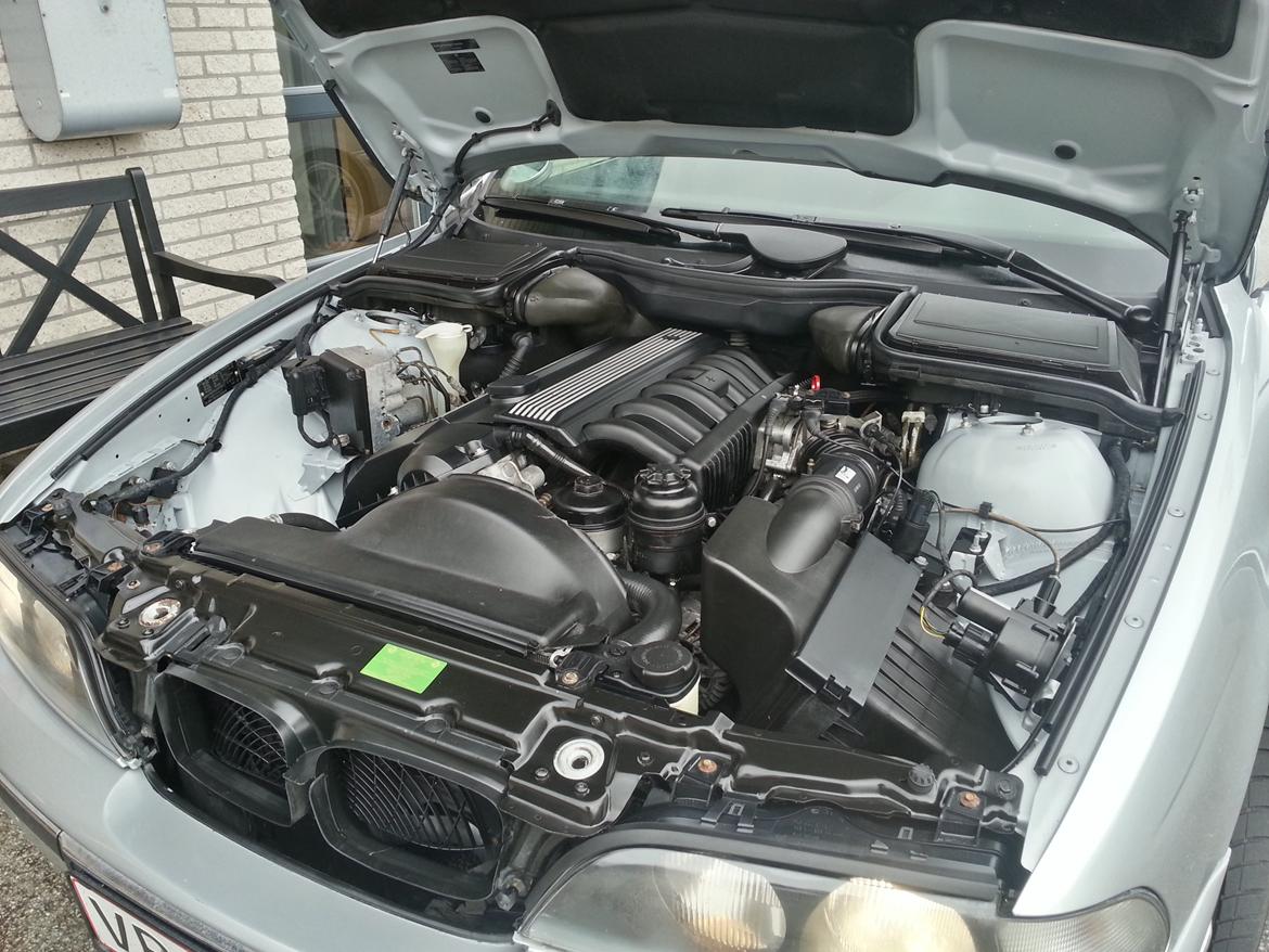 BMW E39 523i billede 16