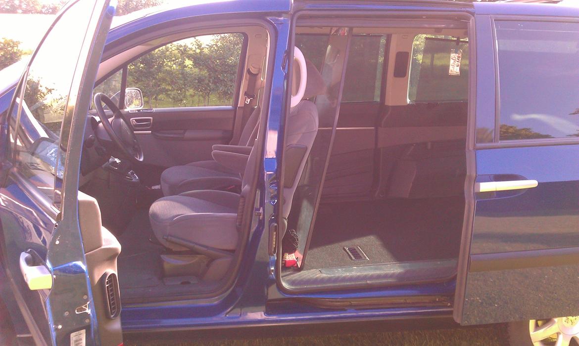 Peugeot 807 billede 2