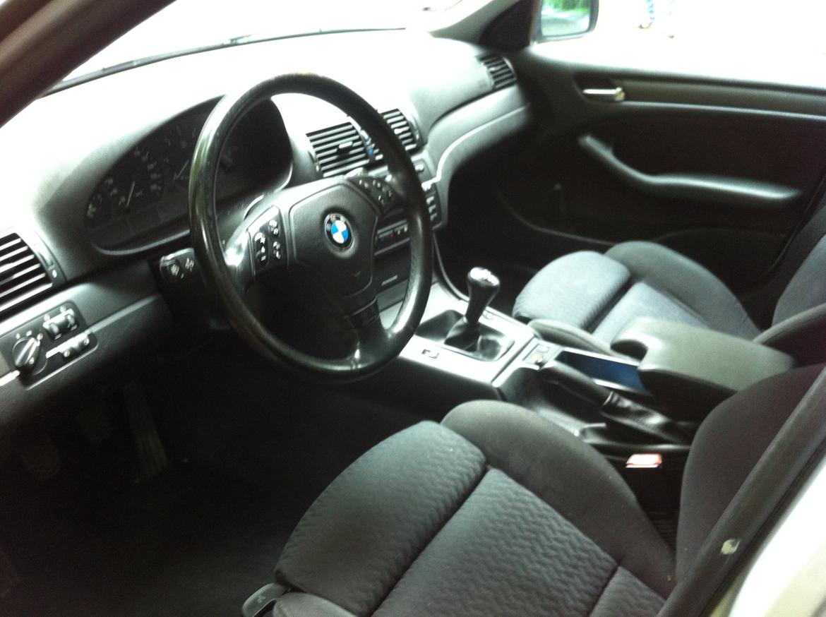 BMW 320d E46 // SOLGT // billede 12