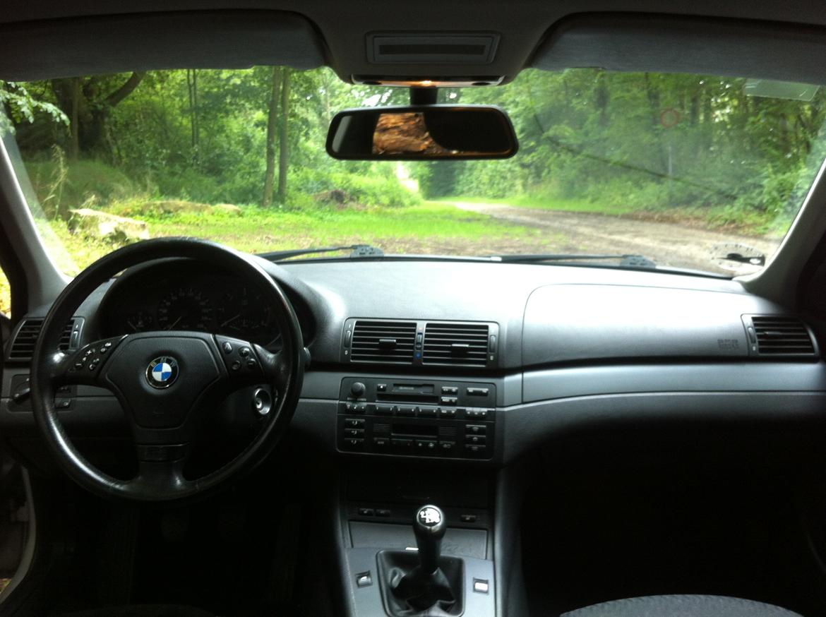 BMW 320d E46 // SOLGT // billede 15