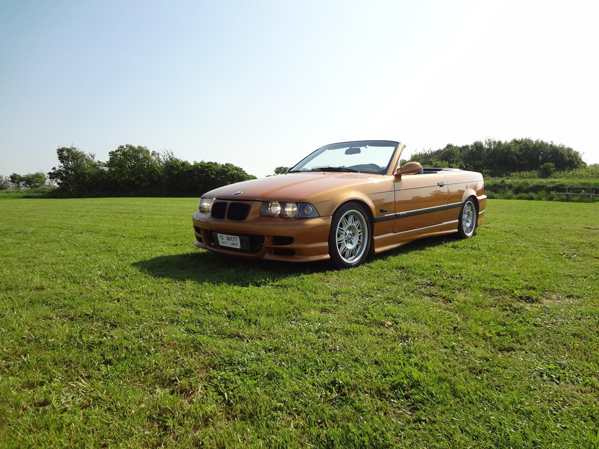 BMW 325i Cabriolet billede 1