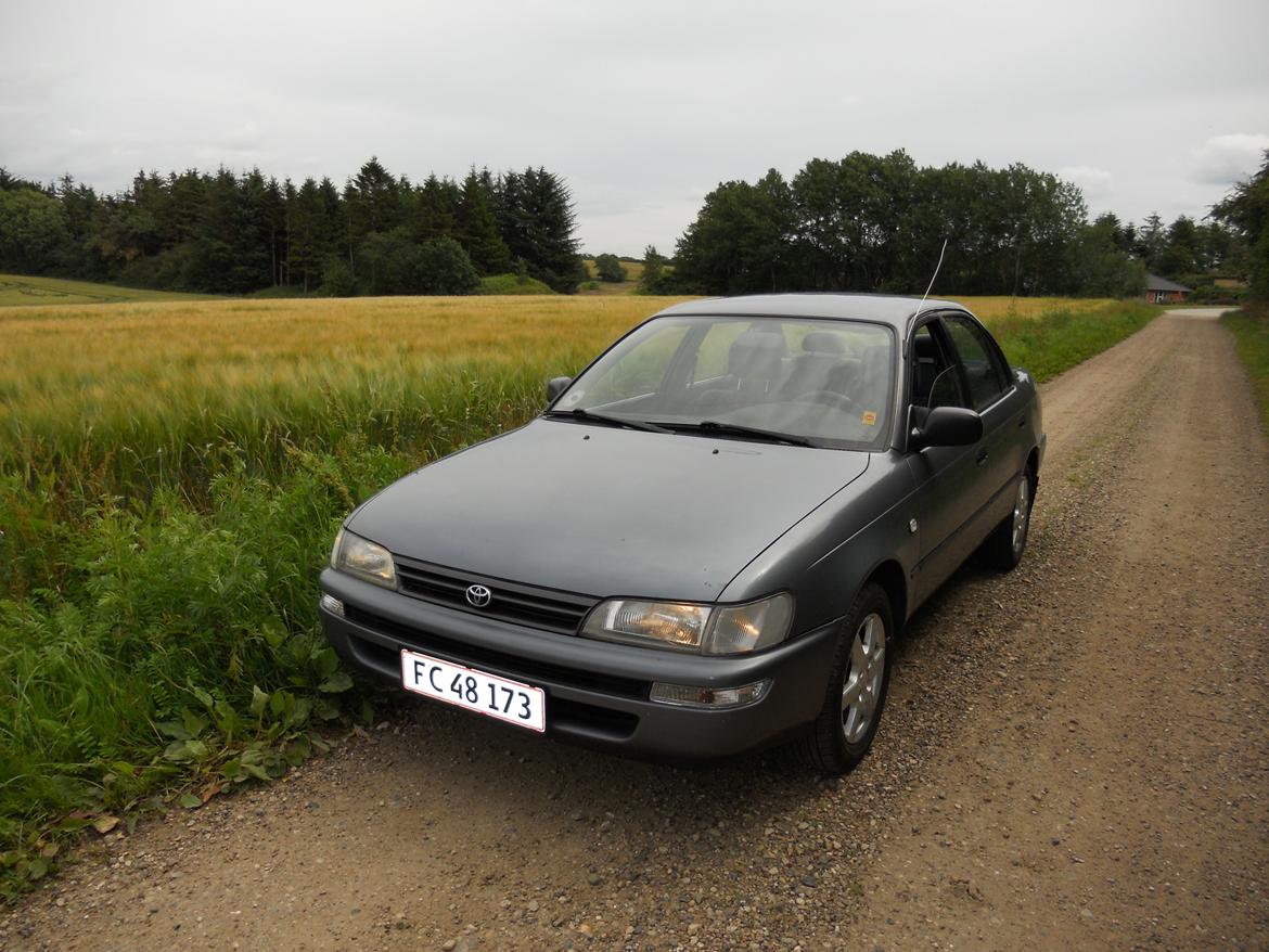 Toyota Corolla 1,3 XLI Sedan Solgt billede 6