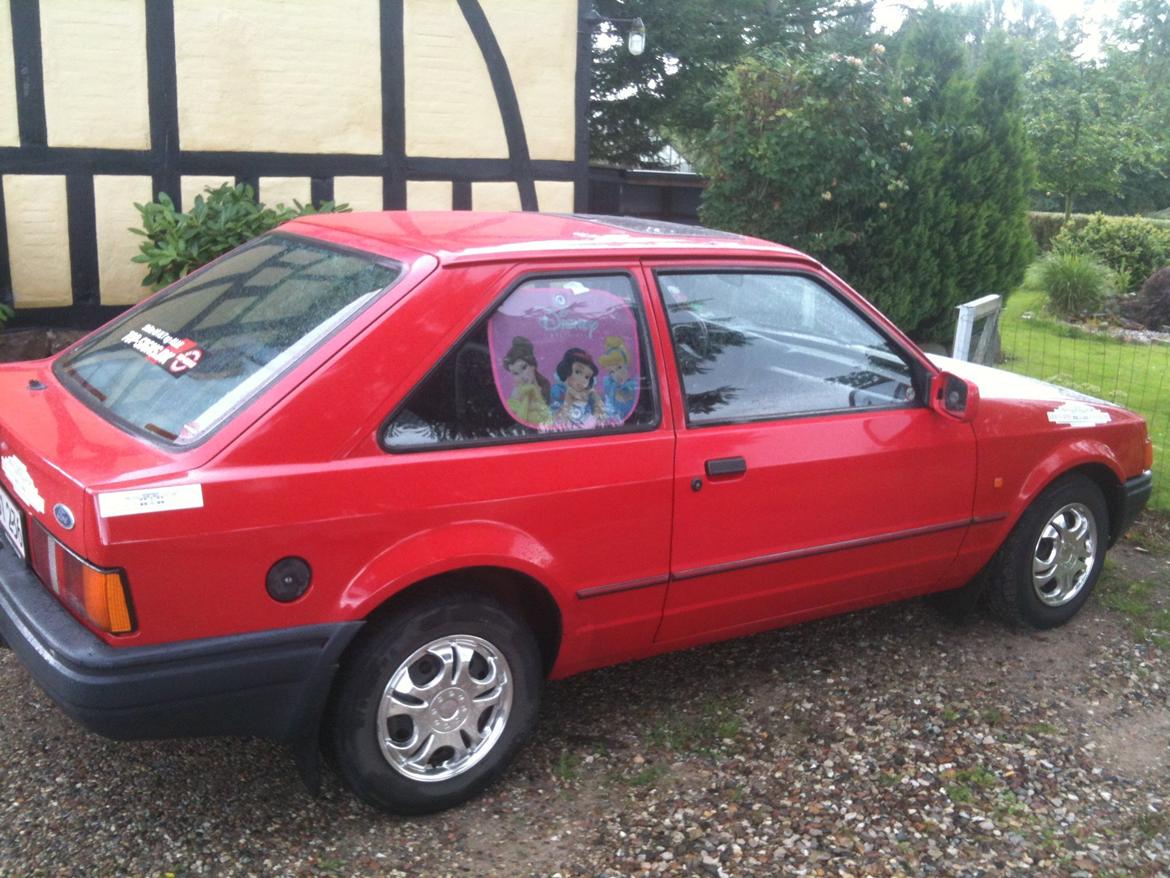 Ford Escort 1.6 savoy billede 6