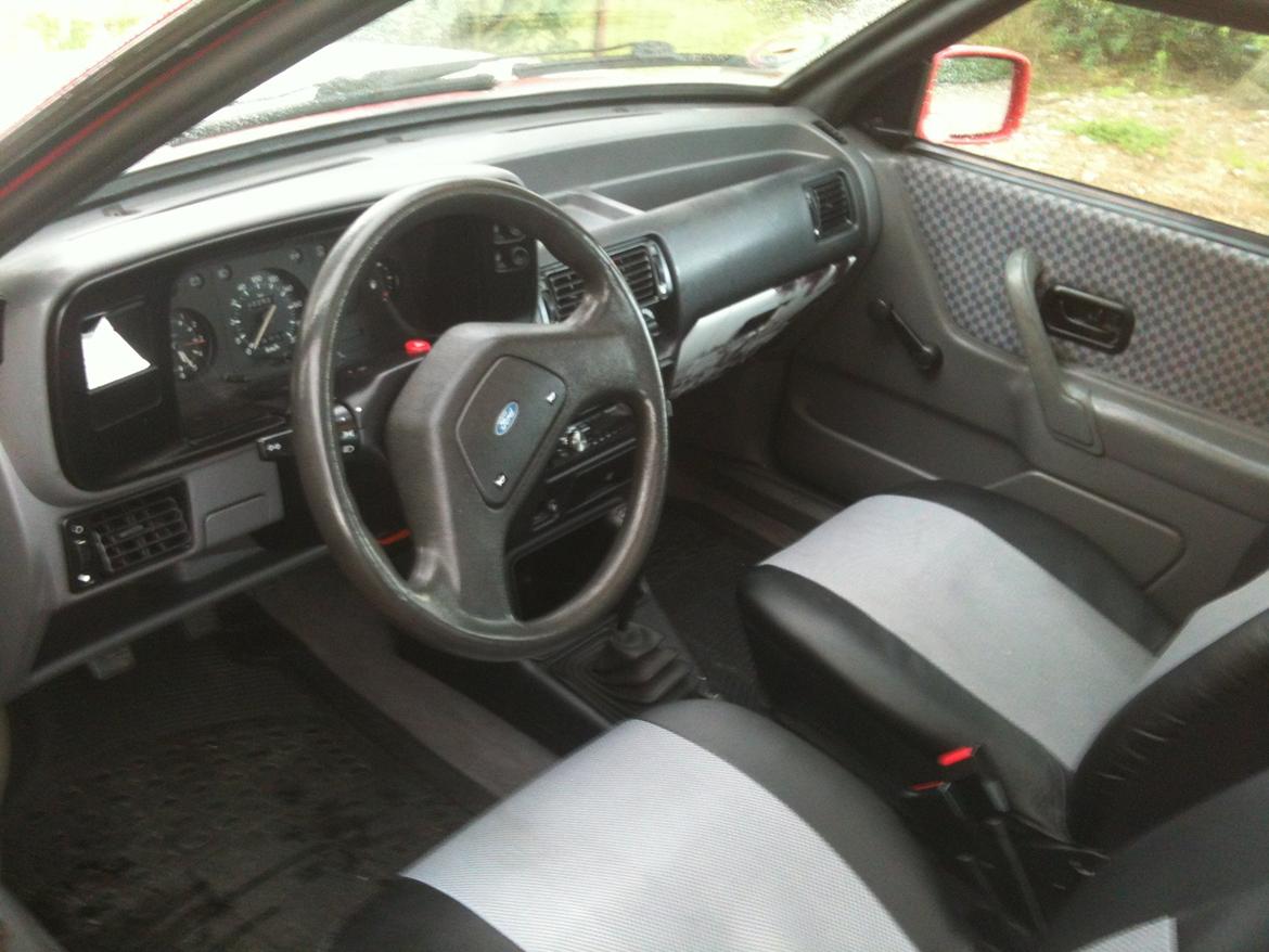 Ford Escort 1.6 savoy billede 8