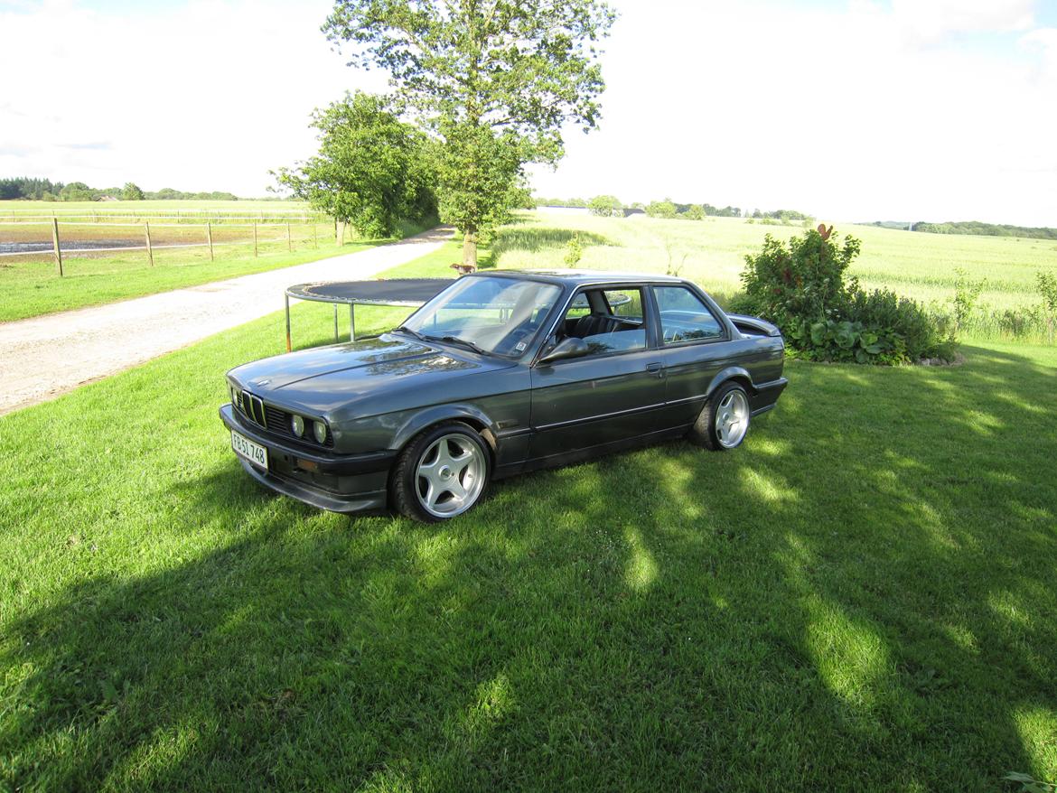 BMW E30 320i. Solgt billede 15