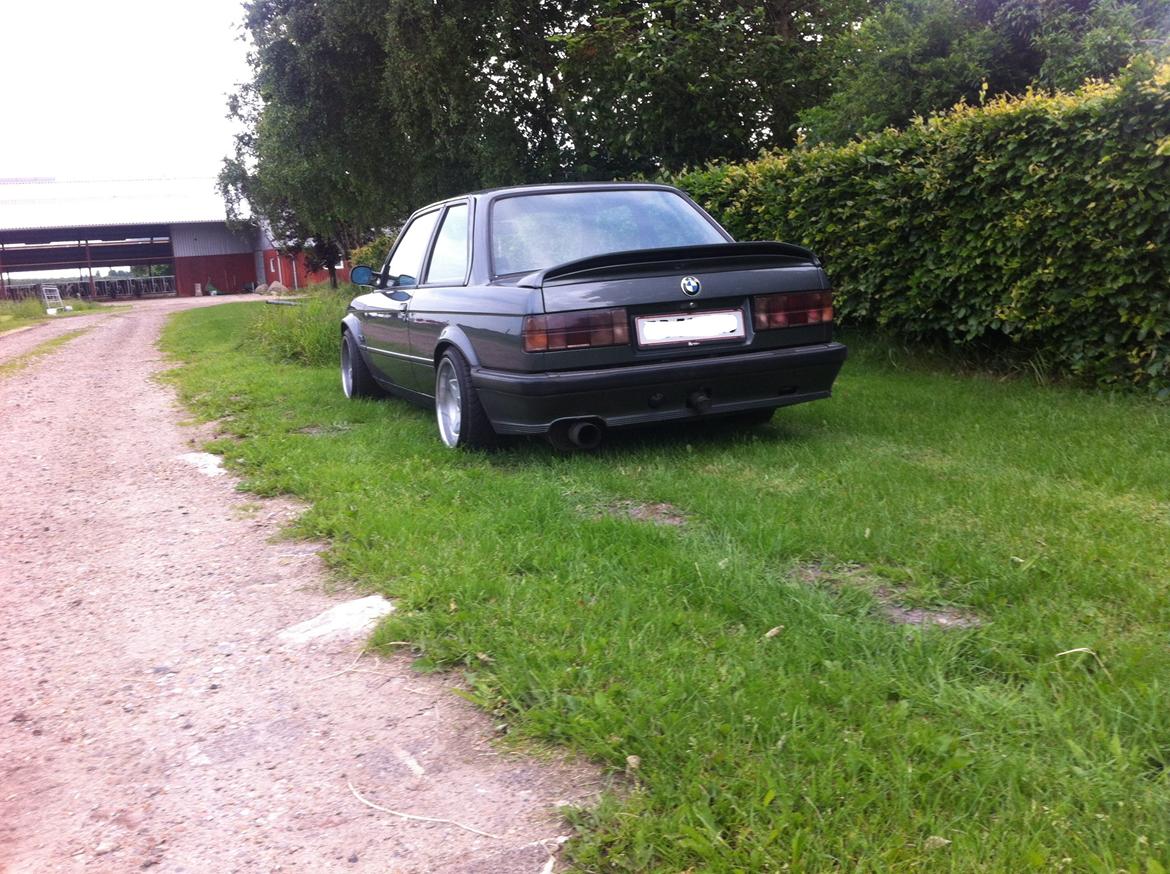 BMW E30 320i. Solgt billede 18