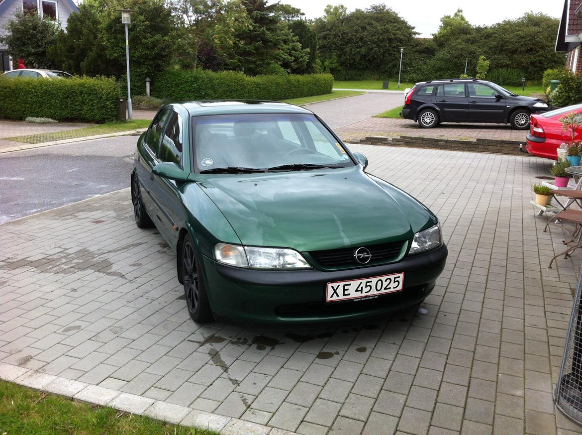 Opel Vectra B 2,0 16V solgt billede 1