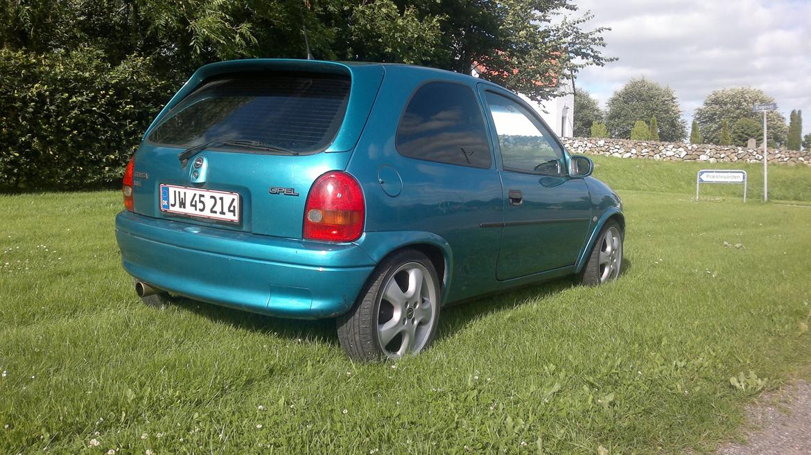 Opel corsa 3 dørs billede 2