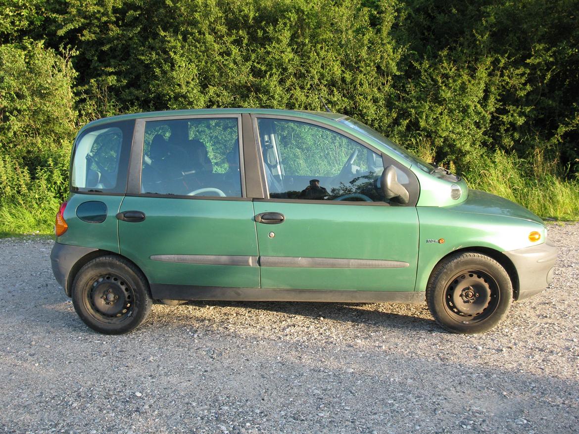 Fiat multipla 1.6 16v "den grimme ælling" billede 3