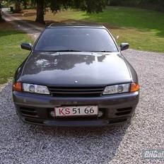 Nissan Skyline R32 GT-R