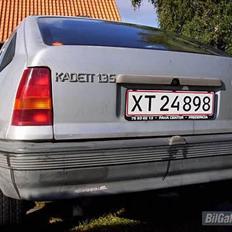 Opel Kadett E *Krøllet*