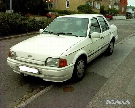 Ford Orion (Solgt) billede 1