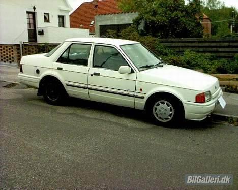 Ford Orion (Solgt) billede 7
