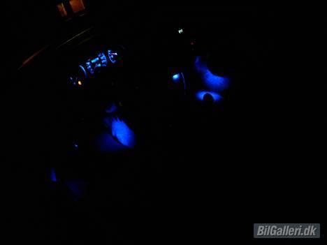Toyota Corolla  SOLGT - Dioder i kabinen billede 12