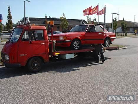 Mercedes Benz hanomag - men den nye taunus på da vi lige havde købt den billede 12