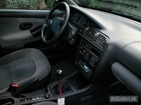 Peugeot 406 billede 2