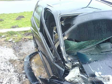 Opel Corsa B - Instrument bordet er skubbet ca  20 cm ind i kabinen... svært at se billede 16