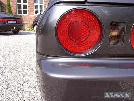 Nissan Skyline R32 GT-R - Det er så et at de største kendetegn ved en Skyline... De runde baglygter.. billede 5