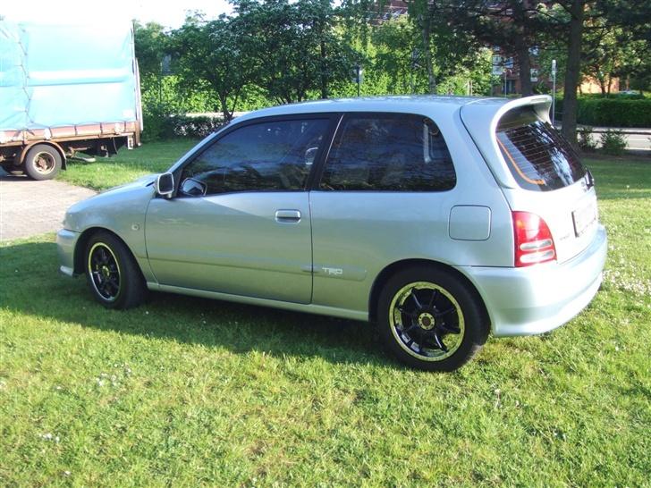 Toyota Starlet Glanza V SOLGT billede 5