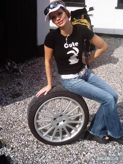 BMW 320i   *Solgt* billede 7