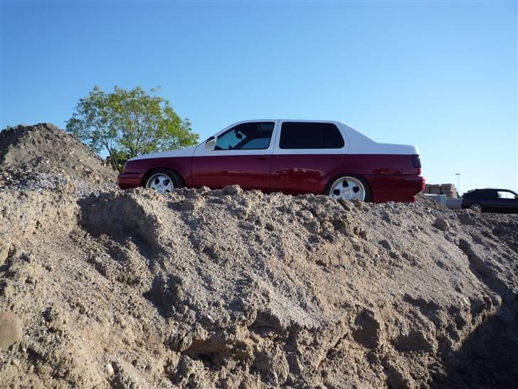 VW Vento 1,8 GL R.I.P :( - SIger sig selv..... billede 1