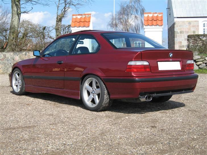 BMW 325i coupe *solgt* billede 2