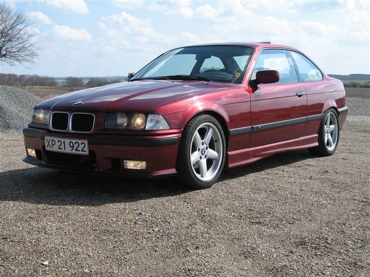 BMW 325i coupe *solgt* billede 3