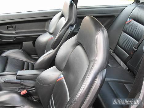 BMW 325i coupe *solgt* billede 4