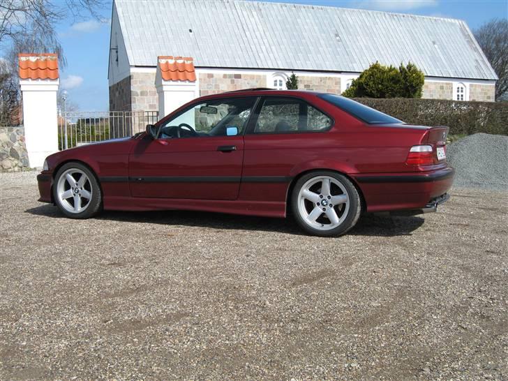 BMW 325i coupe *solgt* billede 5