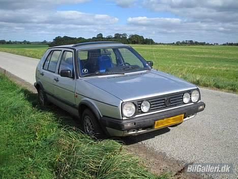 VW Golf II GTD Solgt - Igen, som den så ud lige da jeg havde fået den. billede 3