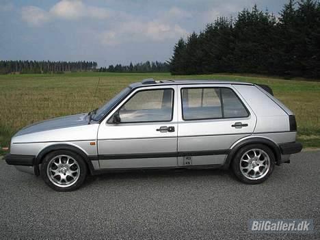 VW Golf II GTD Solgt - Med ny undervogn og nye alu fælge :) billede 7