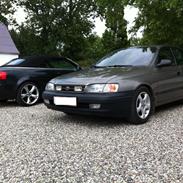 Toyota carina e S,ælges