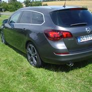 Opel Astra sportstourer Sport.