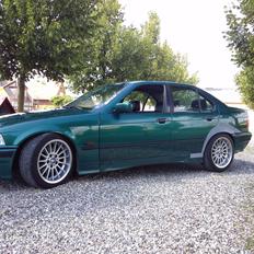 BMW E36 325